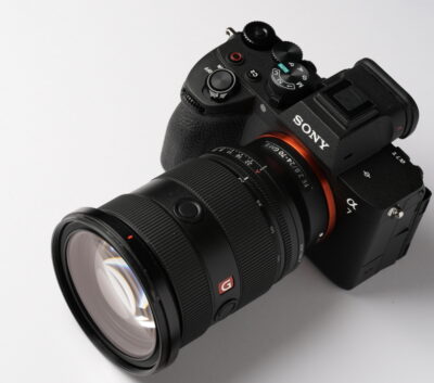 カメラグランプリ 特別選考委員が見た新製品2025-2026 / Vol.2 ソニー α7 V（2025年12月発売）「元祖フルサイズミラーレス、第五世代の現在地」